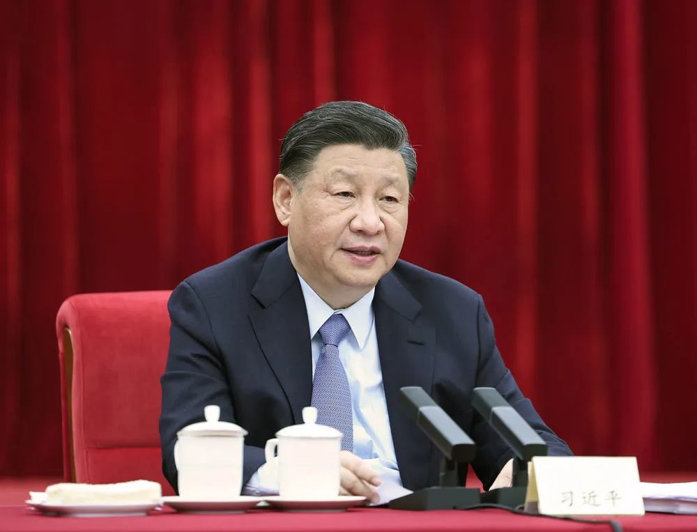 習近平在看望參加政協會議的民建工商聯界委員時強調